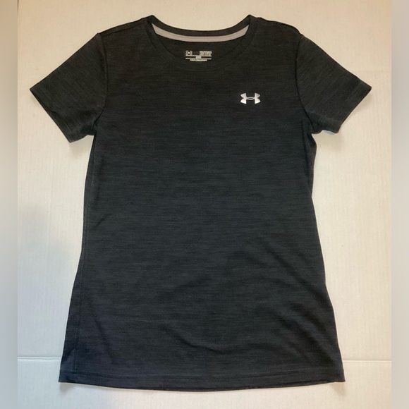 Two Women’s Under Armour Tees XS - Picture 7 of 11